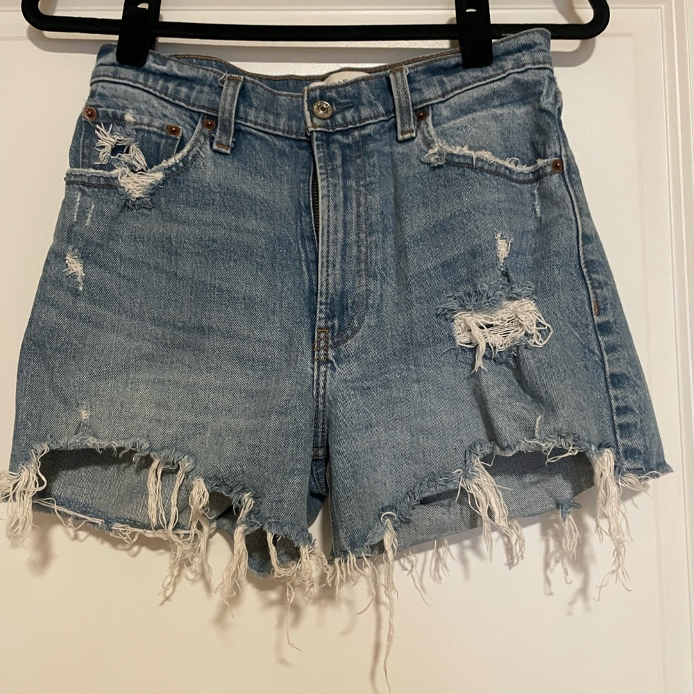 Abercrombie High-Rise 4” Short
